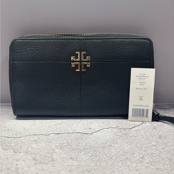 Tory Burch Handbags - Tory Burch Black Continental Wallet